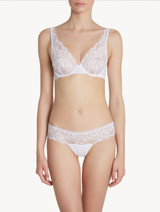 Underwired Bra in white Lycra with Leavers lace_1