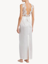 Halterneck nightgown in off-white silk with Leavers lace_3