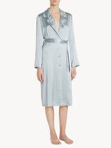 Robe in light-blue silk with Leavers lace_1