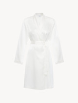 White silk short robe_0