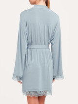 Short robe in light blue rayon with lace_3