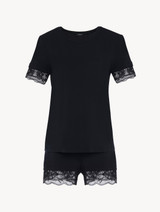 Short pajamas in black rayon with lace_0
