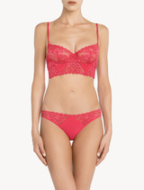 Low-rise briefs in fuchsia Leavers lace_1