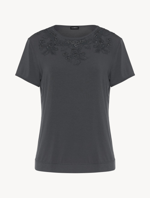 T-shirt in charcoal grey_3