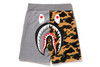 Picture No.4 of BAPE 1ST CAMO BACK SHARK SWEAT SHORTS 1I20-153-004