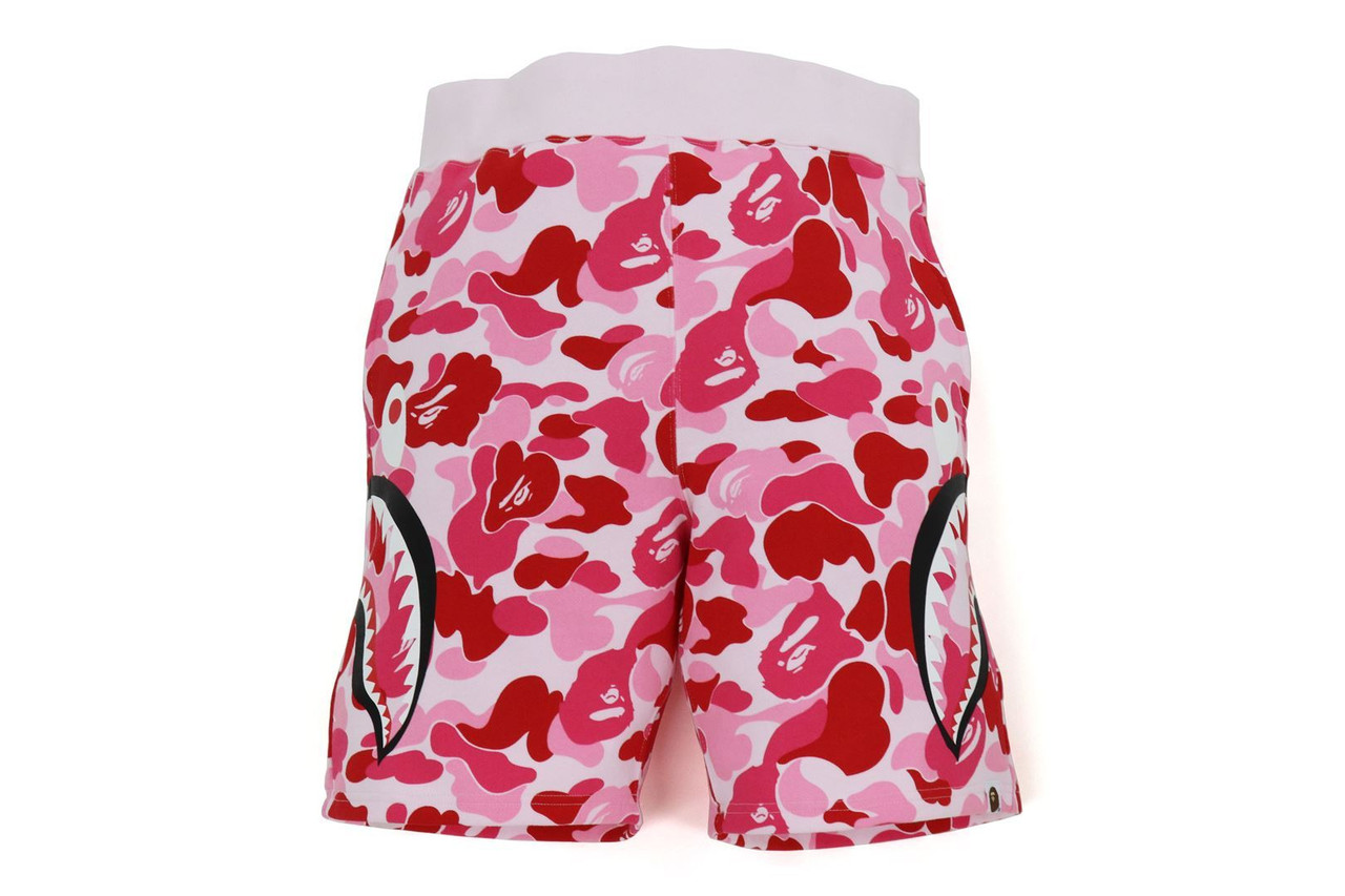 BAPE PANTS BIG ABC CAMO SIDE SHARK SWEAT SHORTS