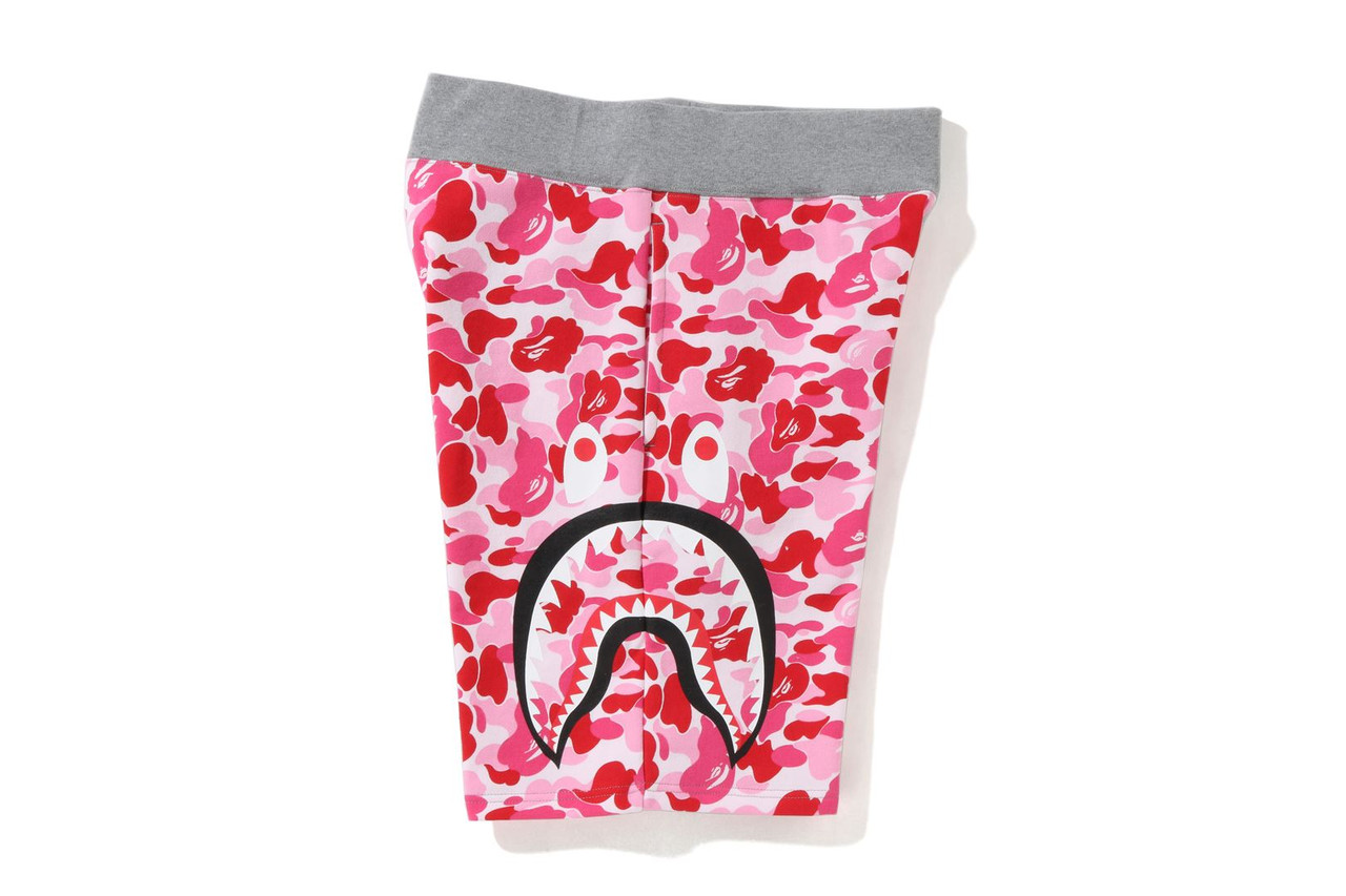 BAPE PANTS ABC CAMO SIDE SHARK SWEAT SHORTS