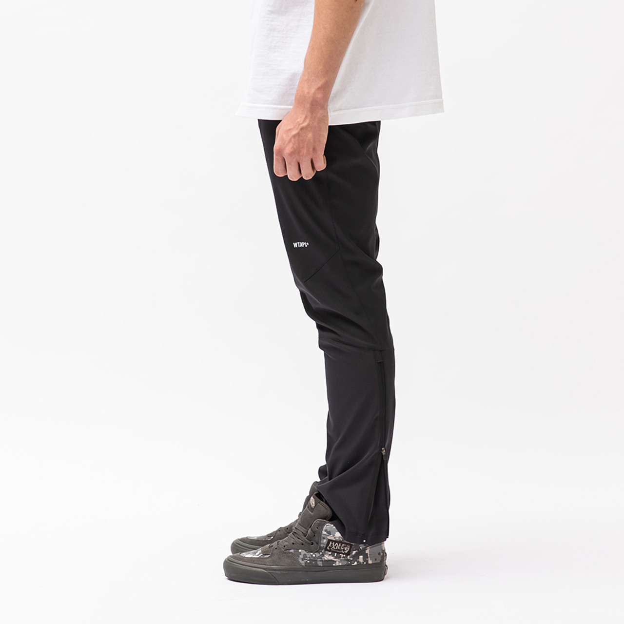 WTAPS BEND TROUSERS POLY. TWILL. SIGN