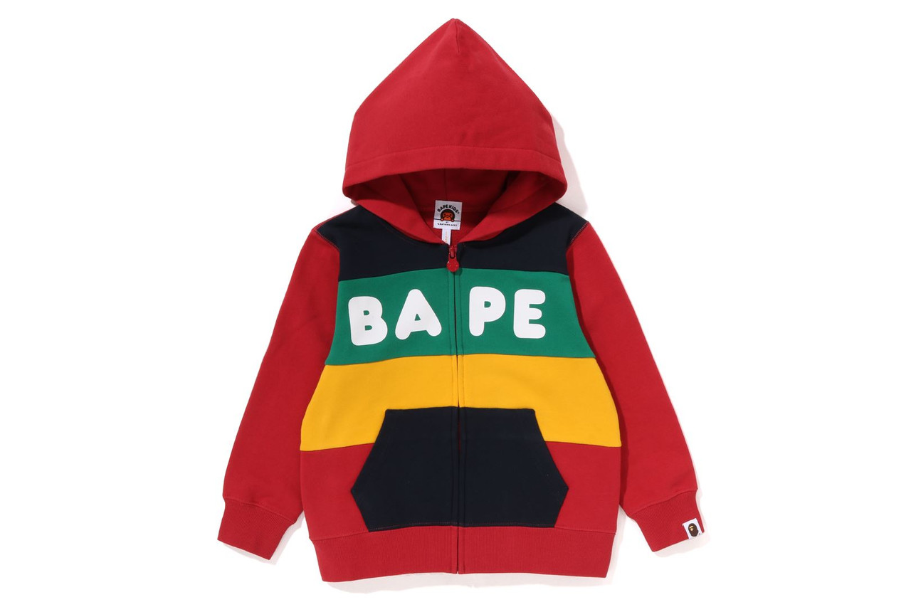 A BATHING APE BAPE KIDS スウェットパーカー 130 A BATHING APE BAPE KIDS スウェットパーカー 130 A BATHING APE