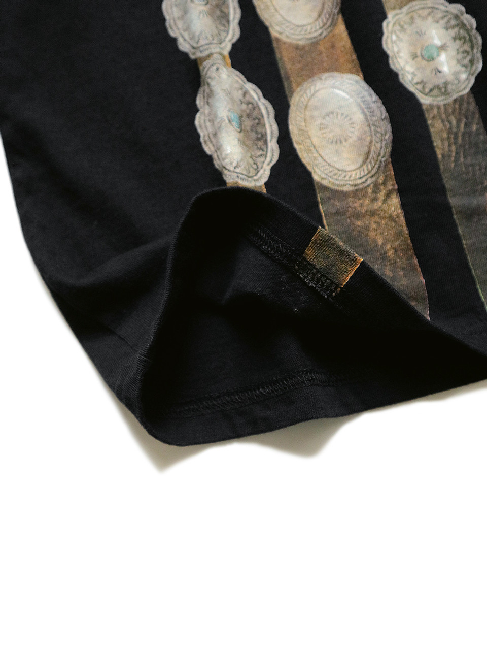 コテコテ様 NEON 狐町 POCKET TEE | NEON Komachi Pocket Tee – HiKESHi