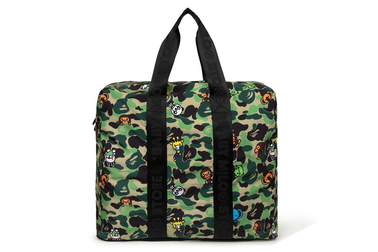 BAPE BABY MILO STORE ABC MILO ALL FRIENDS CAMO FOLDABLE TRAVEL BAG