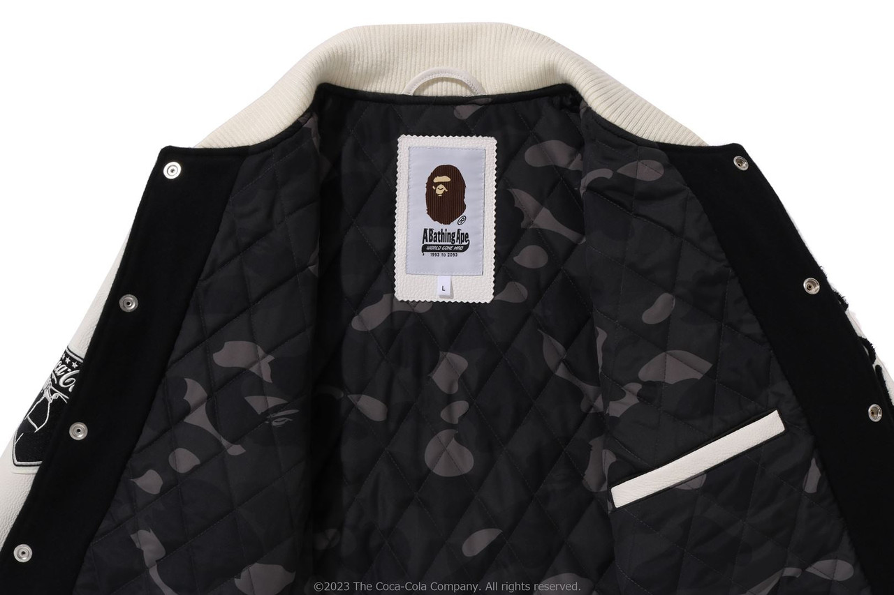 BAPE x コカ・コーラ バーシティジャケット BAPE x コカ・コーラ バーシティジャケット BAPE x Coca-Cola