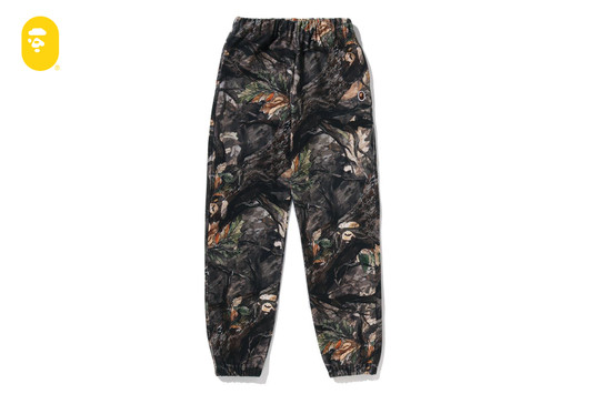 Picture No.1 of BAPE TREE EDGE CAMO SWEAT PANTS 1L80-652-002