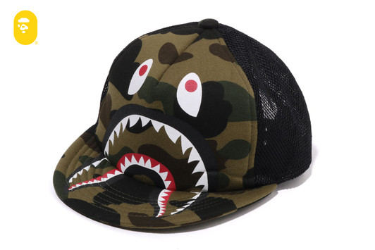 Picture No.1 of BAPE 1ST CAMO SHARK MESH CAP 1L80-380-002