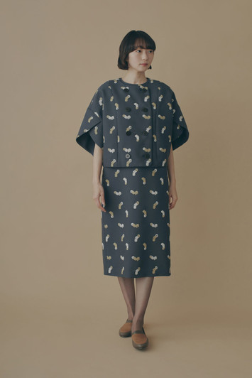 Picture No.1 of minä perhonen Petal Feather Short Jacket 2025-26 a/w ADA2430