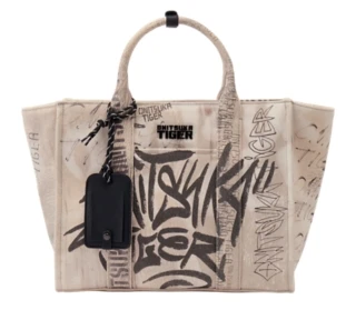 Picture No.1 of Onitsuka Tiger GRAFFITI TOTE BAG Onitsuka Tiger 3183B273_700