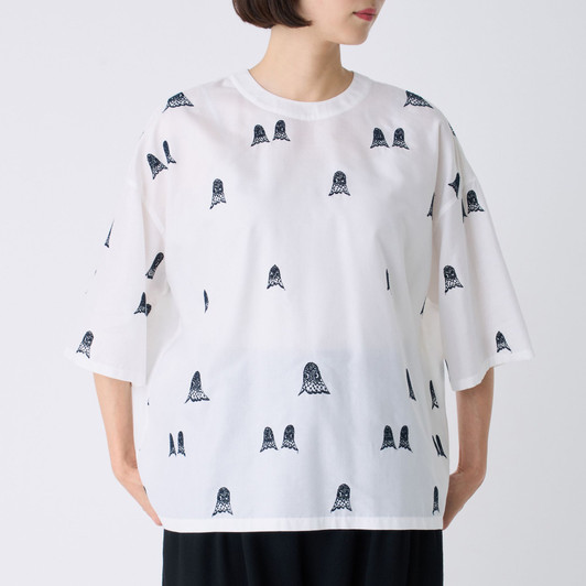 Picture No.1 of minä perhonen troll Crew Neck Blouse AES1431
