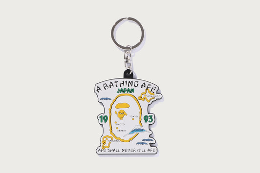 Picture No.1 of BAPE JAPAN SOUVENIR RUBBER KEYCHAIN 1M72-182-003