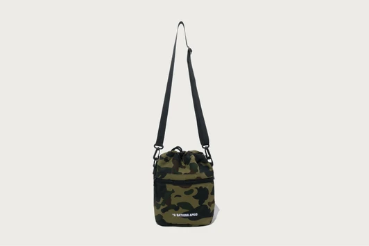 Picture No.1 of BAPE 1ST CAMO DRAWSTRING BAG 1M80-190-001