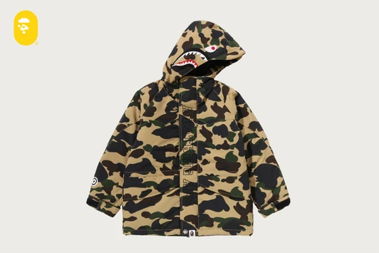 Picture No.1 of BAPE 1ST CAMO SHARK SNOWBOARD JACKET 1M80-341-009