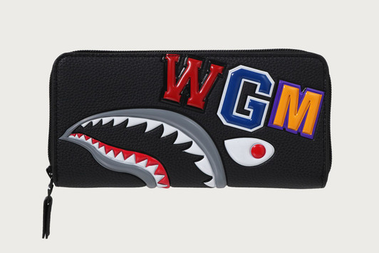 Picture No.1 of BAPE SHARK LONG WALLET 1M70-190-004