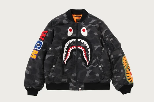 Picture No.1 of BAPE COLOR CAMO SHARK MA-1 #1 1M80-141-004