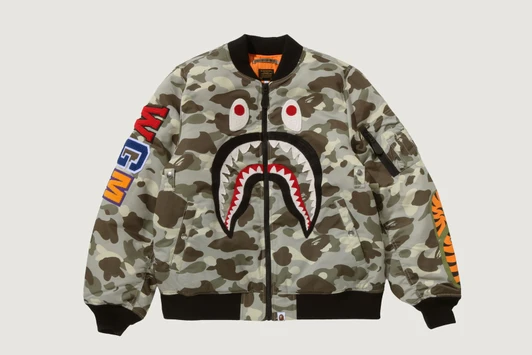 Picture No.1 of BAPE COLOR CAMO SHARK MA-1 #2 1M80-141-007