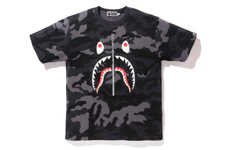 Picture No.1 of BAPE WOODLAND CAMO SHARK TEE 1E20-109-018