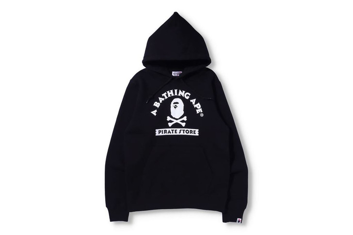 Picture No.1 of BAPE PIRATE APE CROSSBONE PULLOVER HOODIE 4H70114002