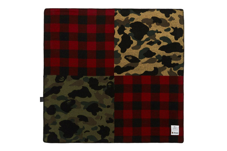 Picture No.1 of BAPE [BAPE X WOOLRICH] BLANKET 1H73-182-921
