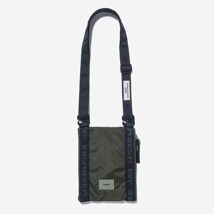 Picture No.1 of WTAPS HANG OVER / POUCH / NYLON. CORDURA® 212TQDT-CG02