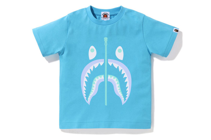 Picture No.1 of BAPE GLOW IN THE DARK SHARK TEE 1I80-310-003