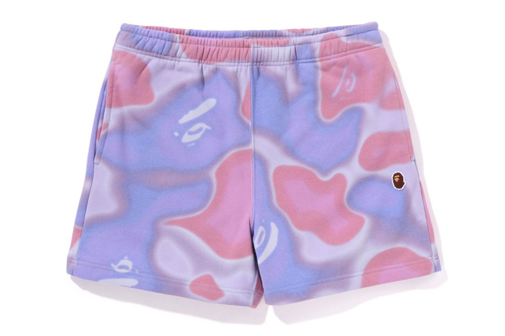 Picture No.1 of BAPE LIQUID CAMO SWEAT SHORTS 1K30-253-001