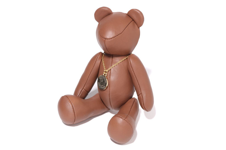 Picture No.1 of BAPE SOLID CAMO LEATHER BEAR PLUSH DOLL 25CM 1K30-185-002