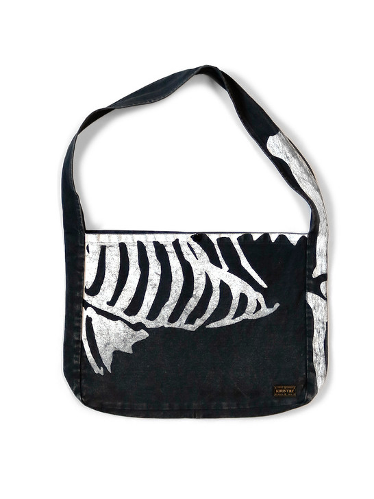 KAPITAL Bag 14Oz Black x Black Denim BOOK BAG (BONEpt)