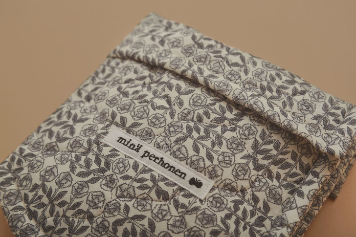 compagno -sleeping rose-2022-23 a/w AAA7899