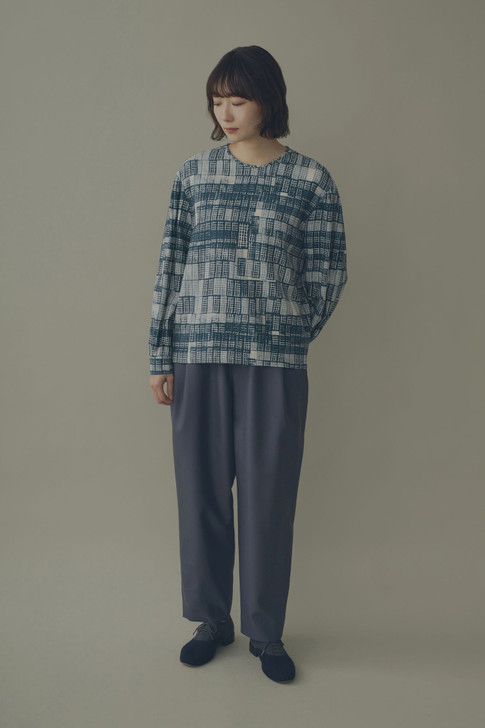 Stamp scape Blouse 2023-24 a/w ABA1282