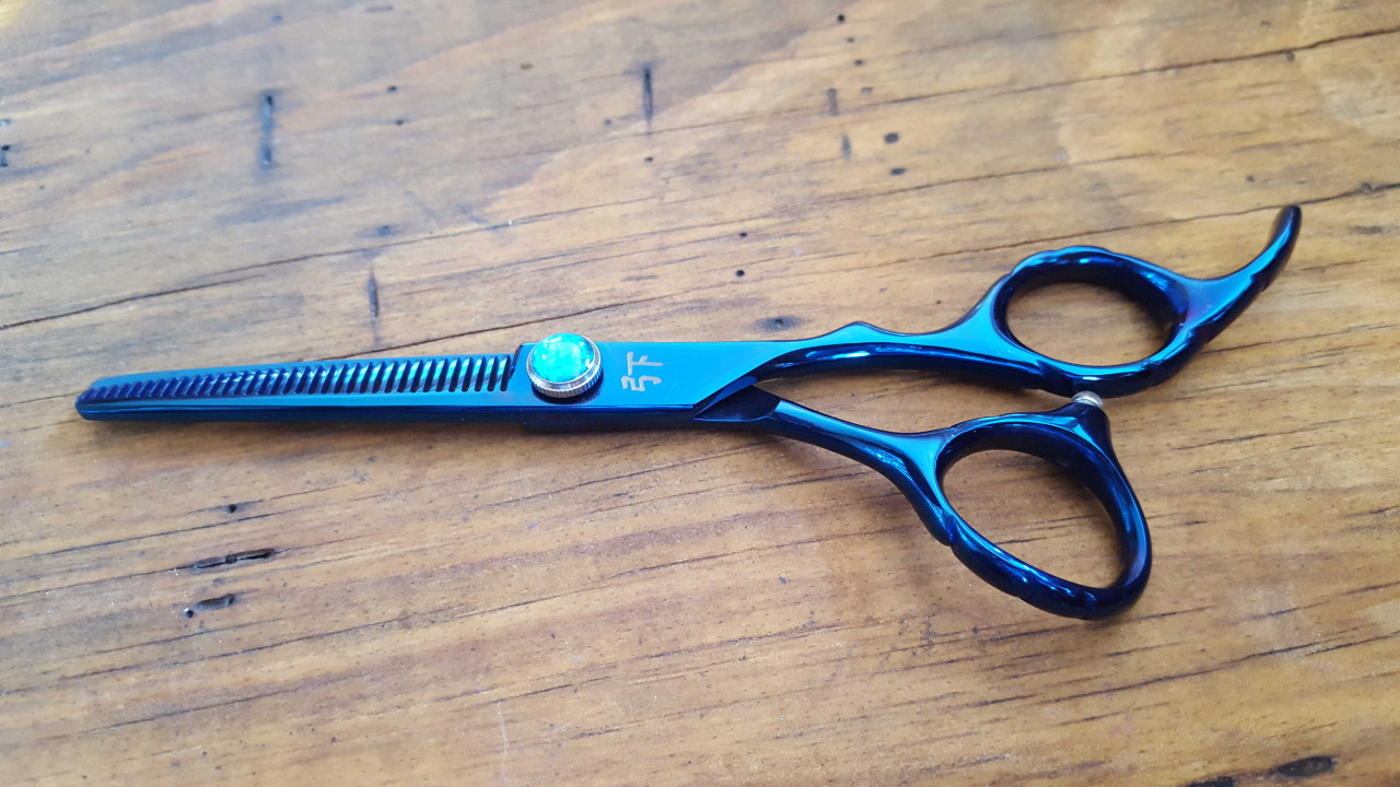 Shear Fanatic™️ Pro Series 5 Tooth 5.5 Chunking Shears