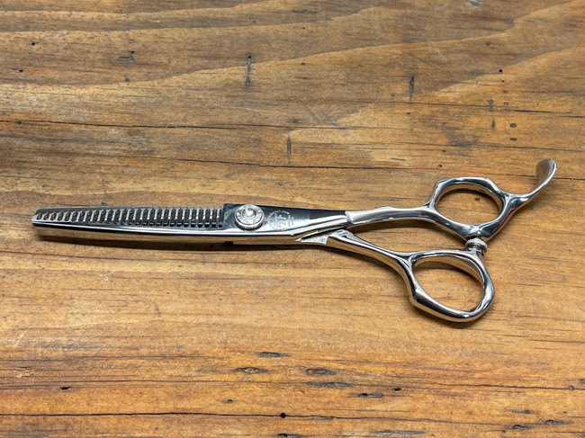 Shear Fanatic®️ Master Series Serpant VG-10 Texturizing Shear 27Tooth