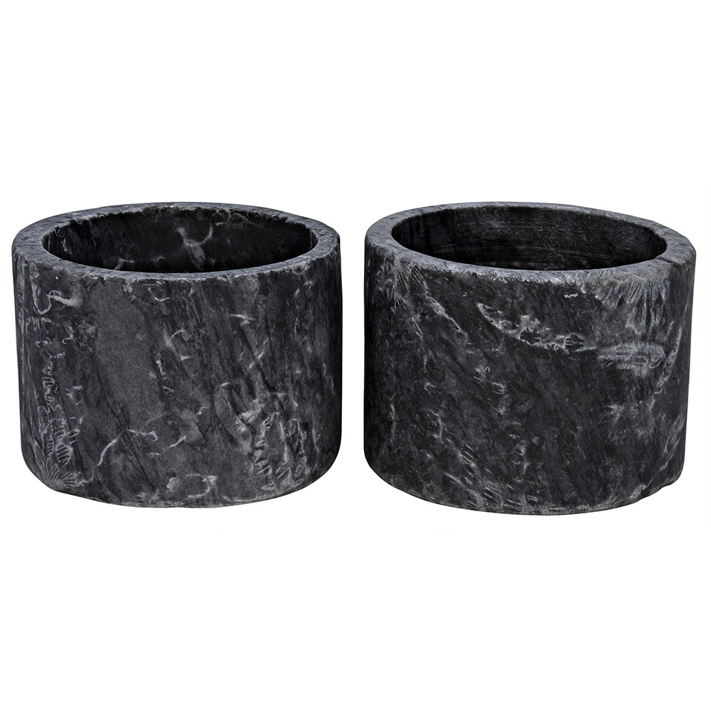 Noir Syma Candle Holder