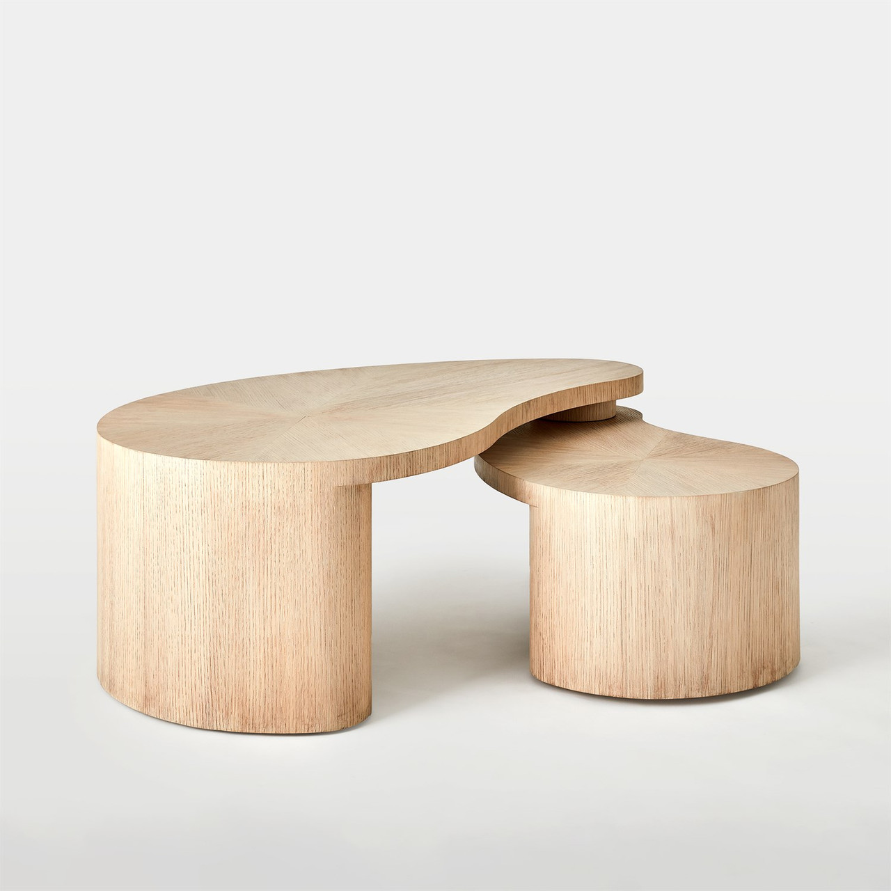 Global Views Casita Cocktail Table