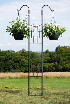 Square-on-Squares Double Pole Trellis