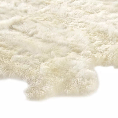Four Hands Lalo Lambskin Rug - White - 4.5X5.75'