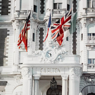 Four Hands Carlton Hotel by Slim Aarons - 24"X24"