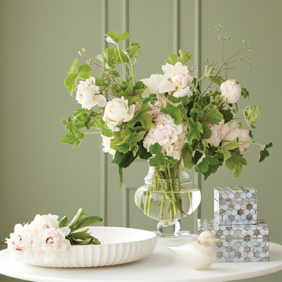 Global Views Mother of Pearl Box - Med