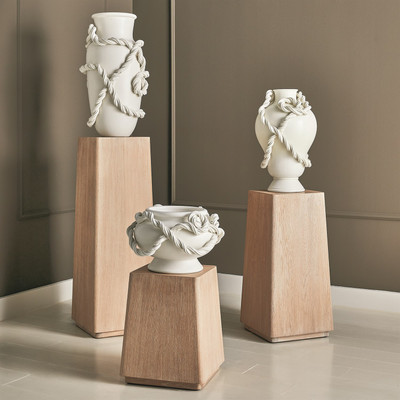 Global Views Tristan Pedestal - Med