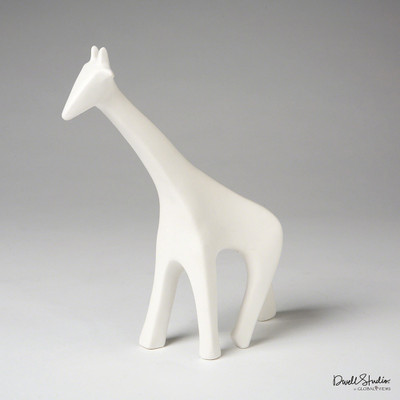 Global Views Horse - Matte White