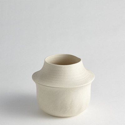 Studio A Fladis Vase - Matte Cream Marble - Short