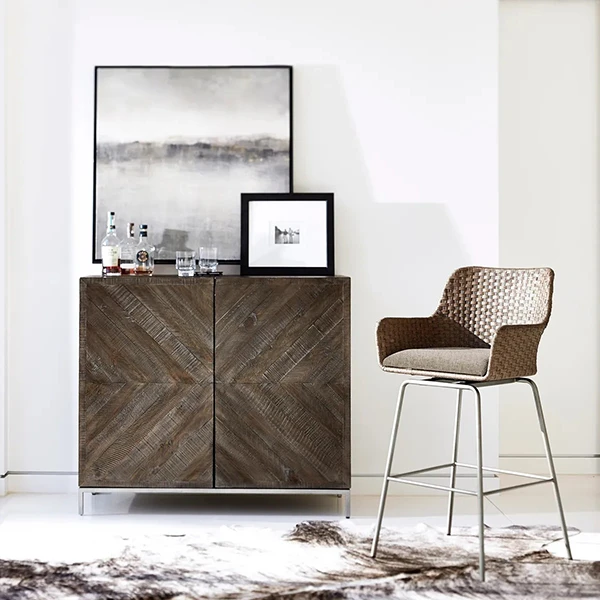 BAR & COUNTER STOOLS