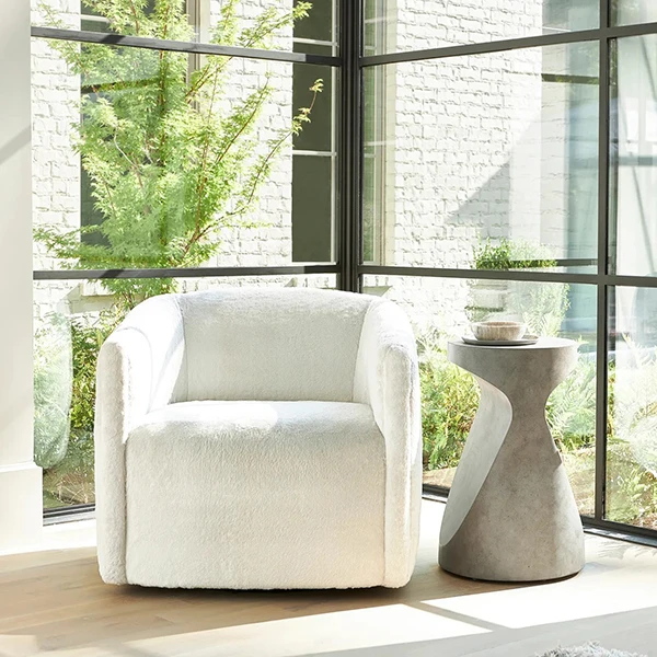 OCCASIONAL CHAIRS